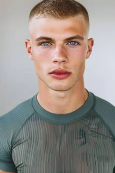 This is what gay dating should look like – intense and honest